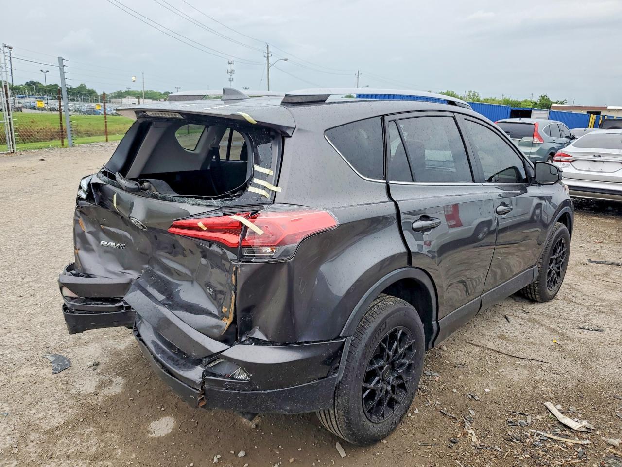 2017 Toyota Rav4 - Image 3