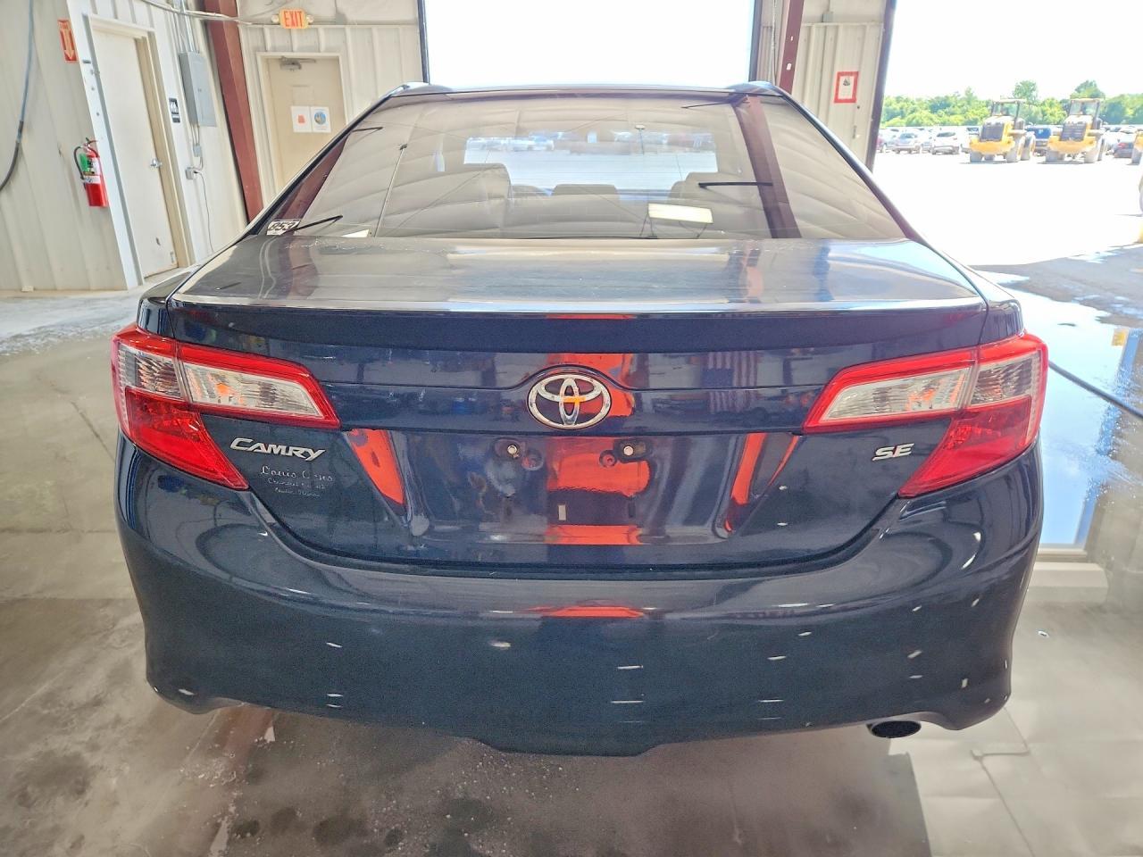 2012 Toyota Camry Se - Фото 6