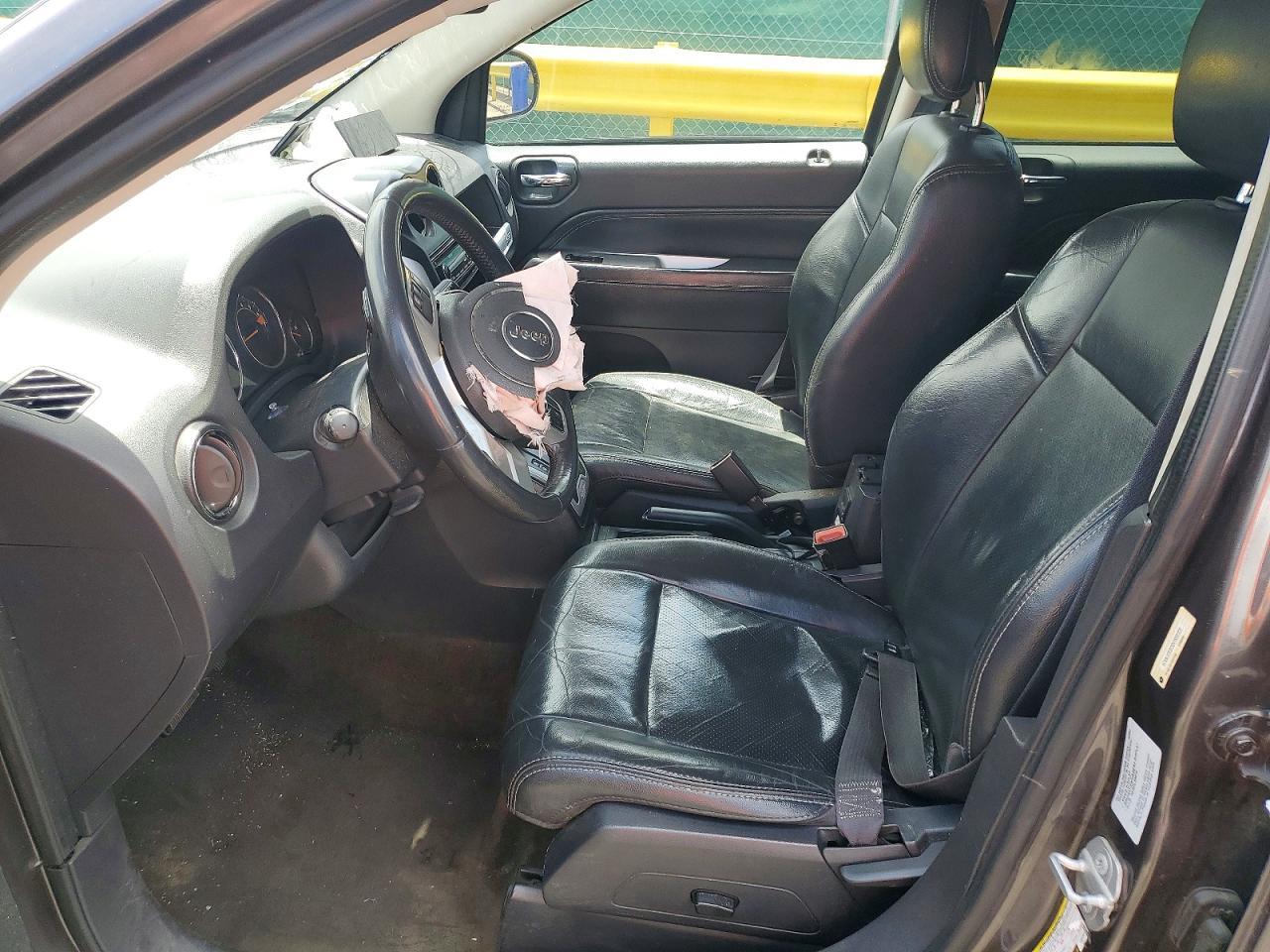 2016 Jeep Compass Latitude - Image 7