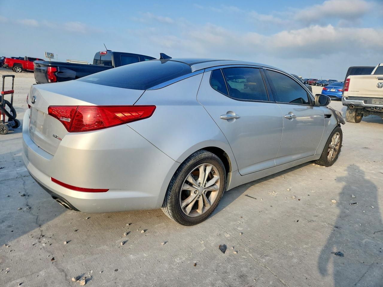 2013 Kia Optima Ex - Image 3