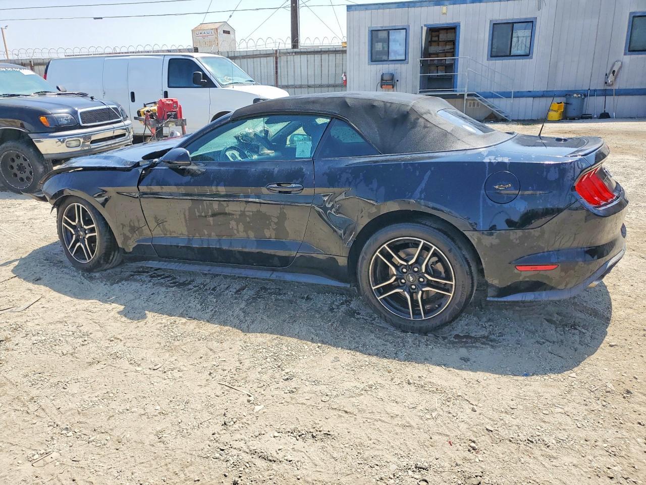2019 Ford Mustang - Image 2