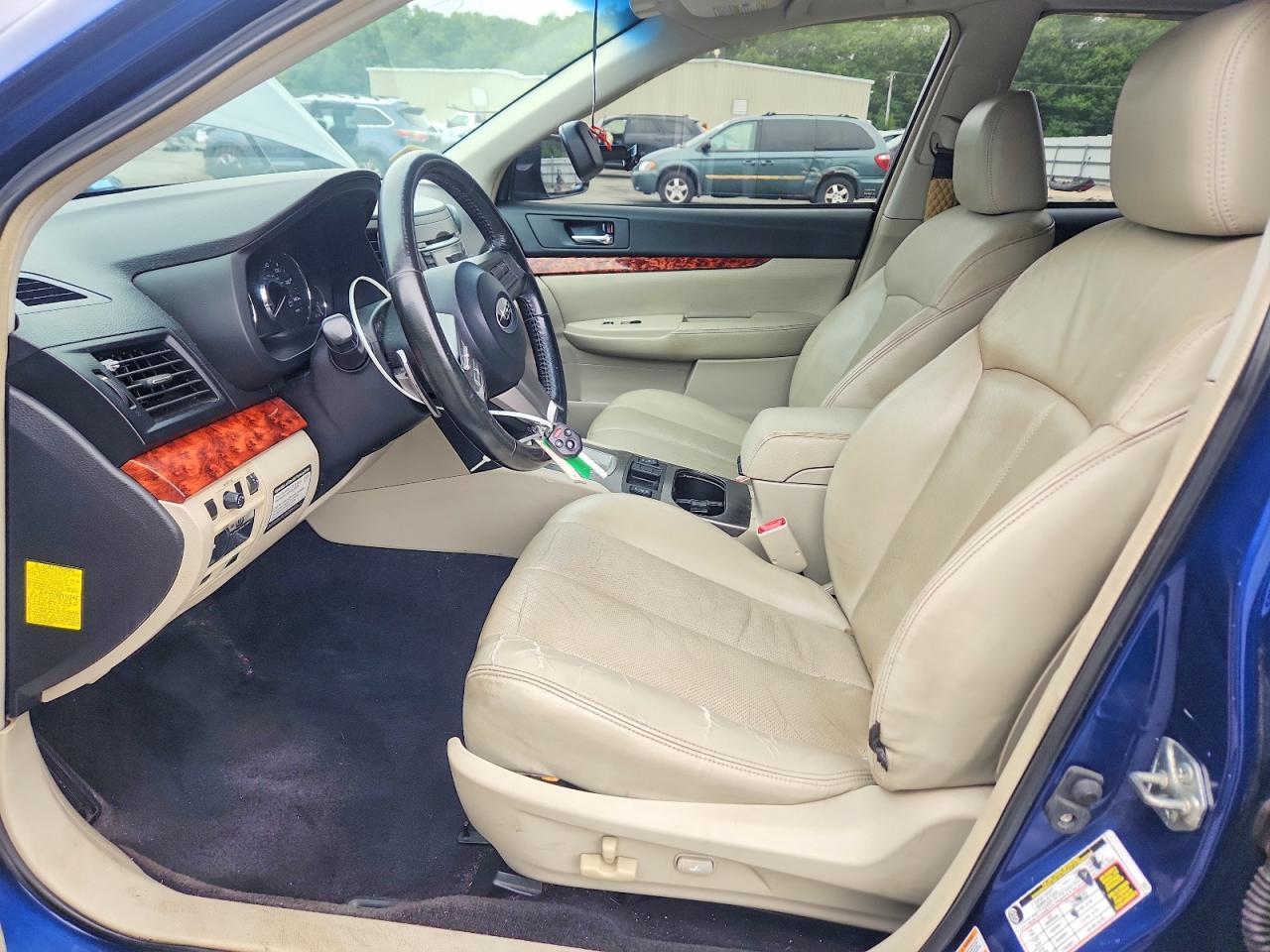 2010 Subaru Outback 2.5I Limited - Фото 7