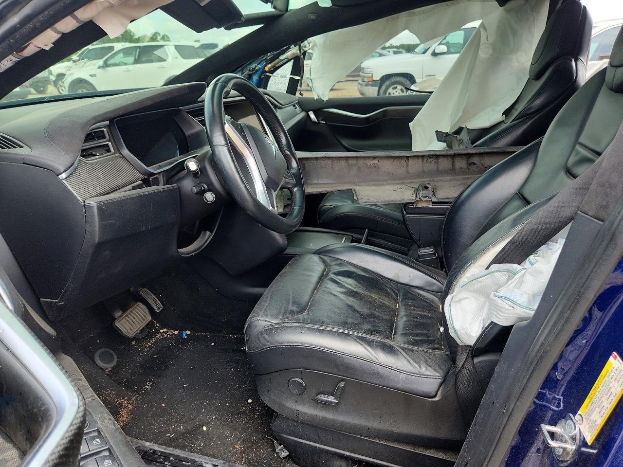 2017 Tesla Model X - Фото 7