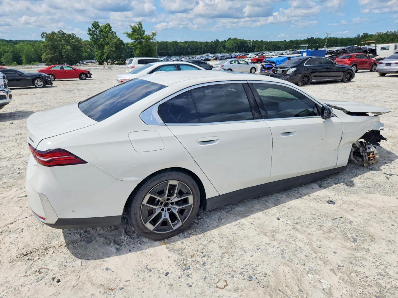 2025 BMW I5 xDrive 40 - Фото 3