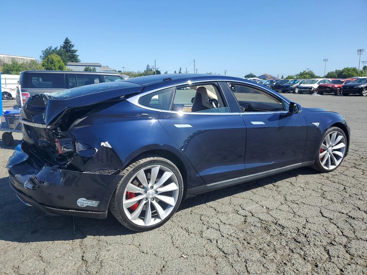 2014 Tesla Model S - Фото 3