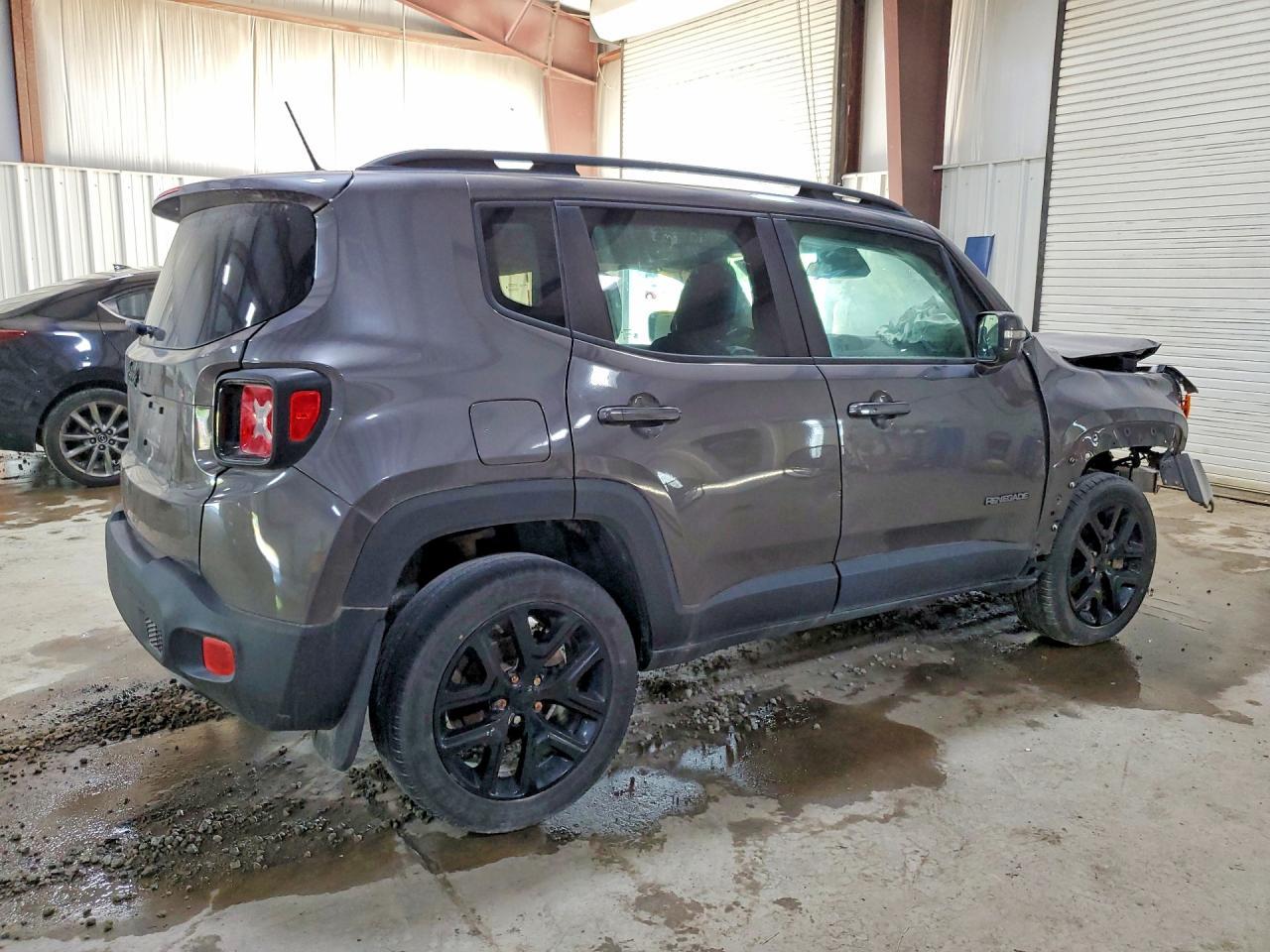 2017 Jeep Renegade Latitude - Фото 3