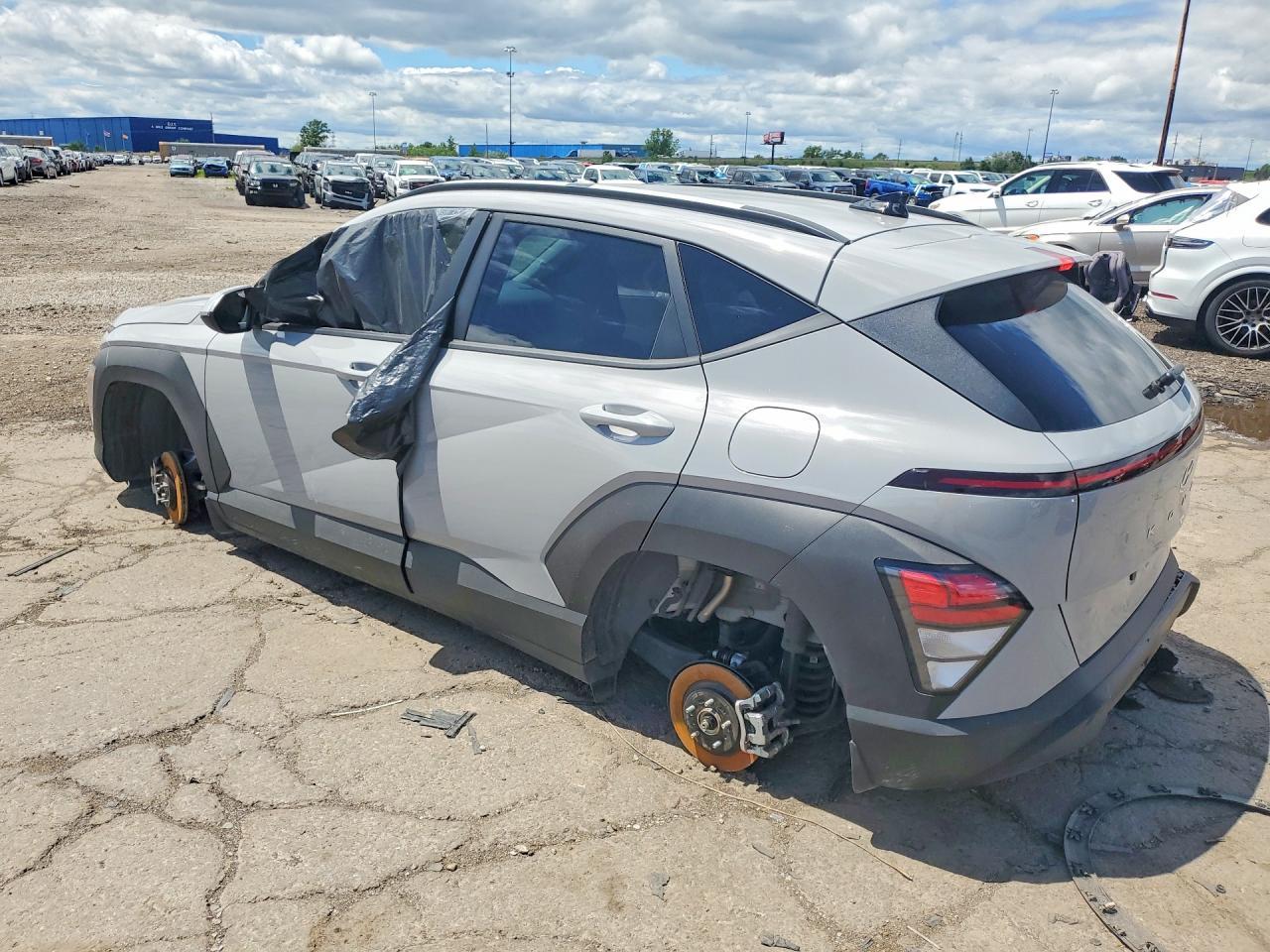 2025 Hyundai Kona Sel - Фото 2