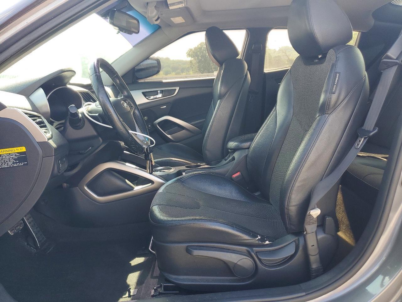 2012 Hyundai Veloster Base - Image 7