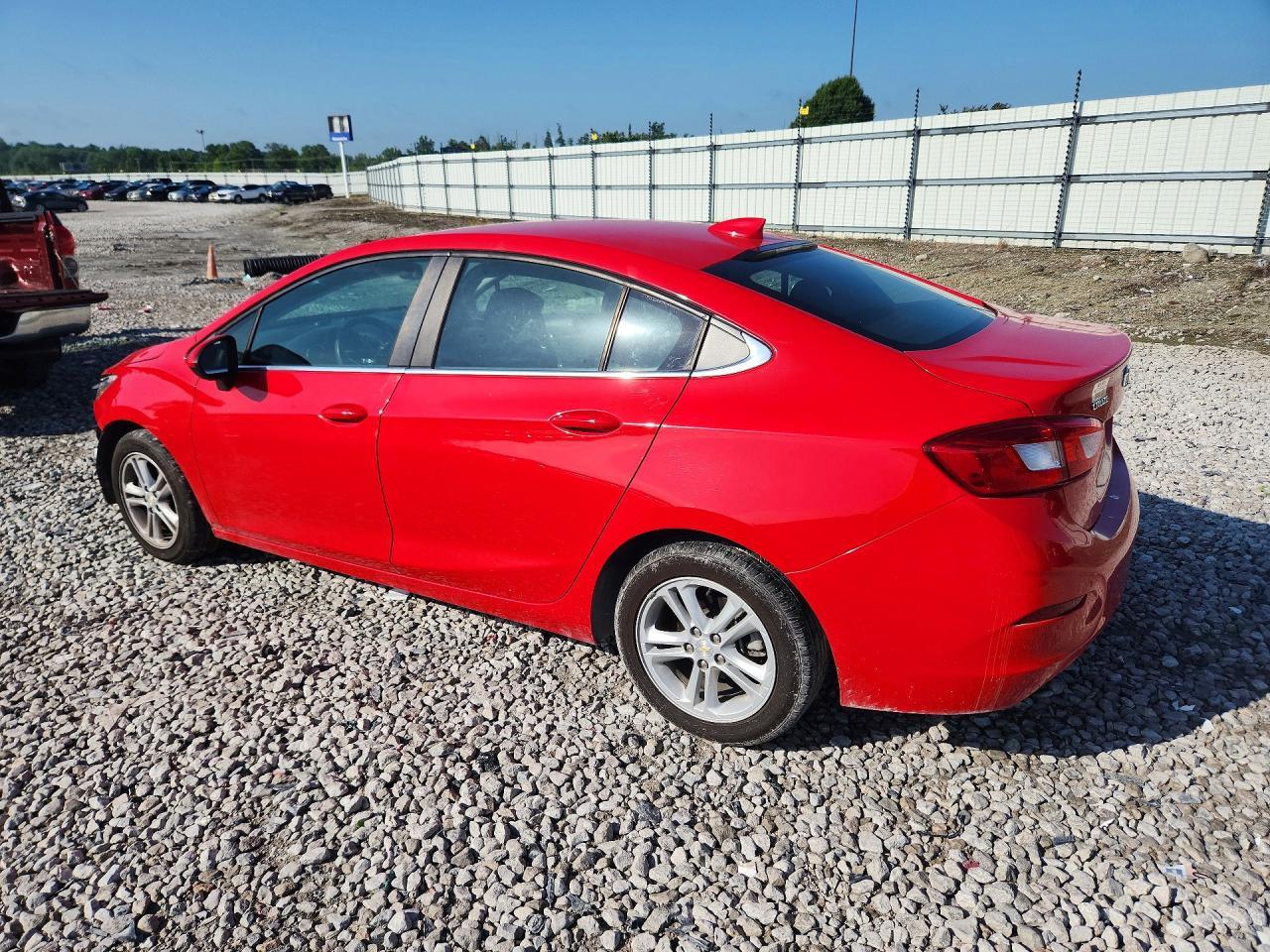 2018 Chevrolet Cruze Lt - Фото 2