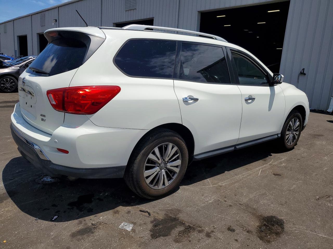 2018 Nissan Pathfinder Sv - Фото 3