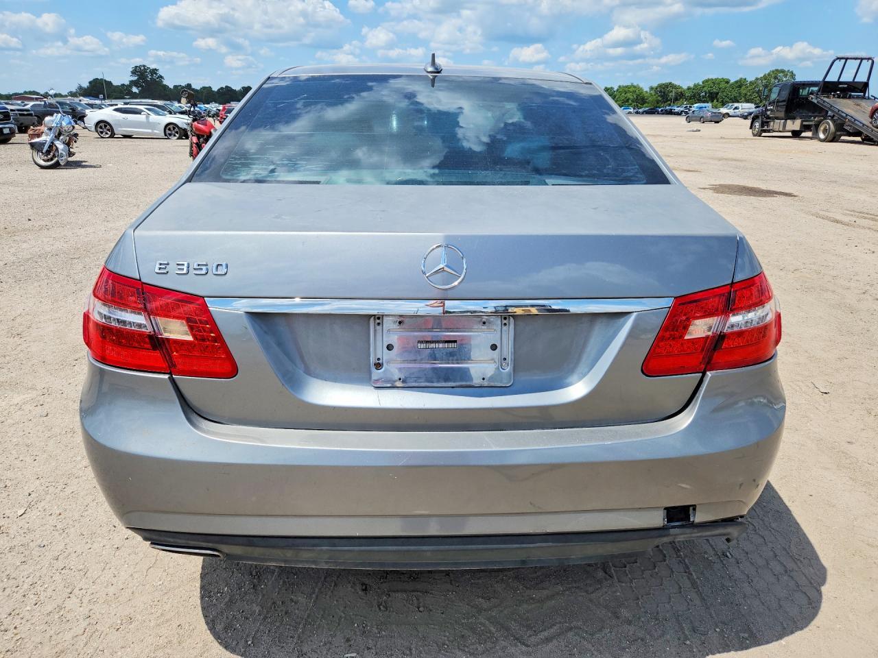 2010 Mercedes-Benz E 350 - Фото 6