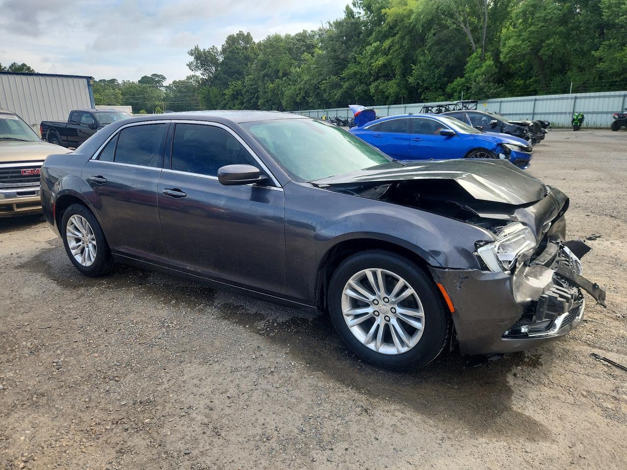 2019 Chrysler 300 Touring - Фото 4