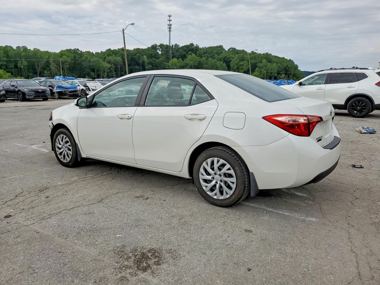 2019 Toyota Corolla Le - Фото 2