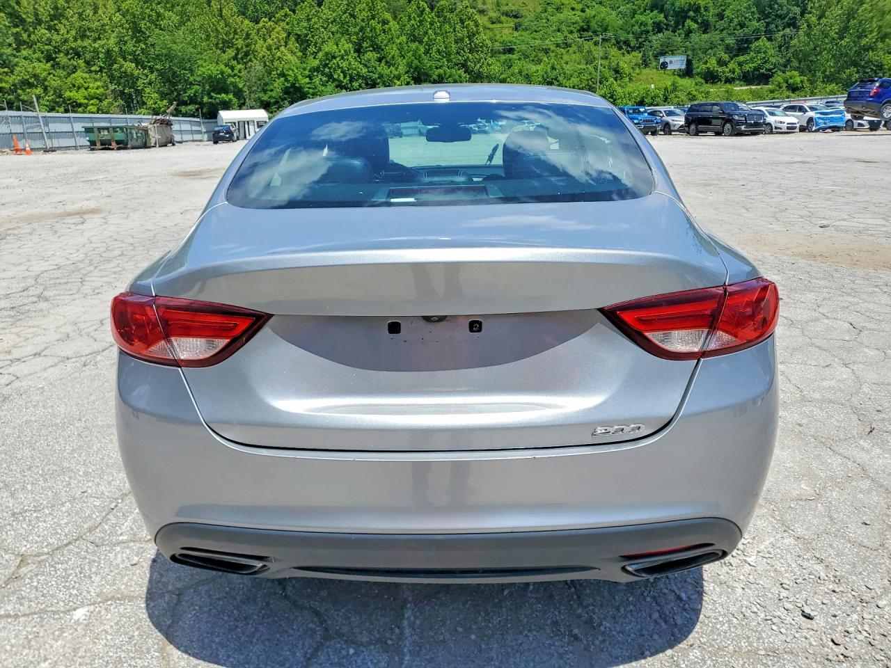 2015 Chrysler 200 S - Фото 6