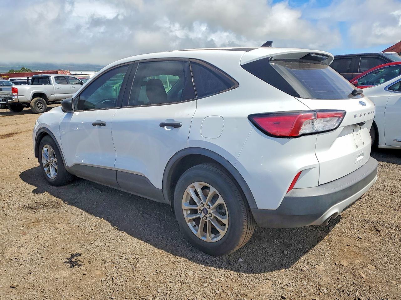2020 Ford Escape S - Фото 2