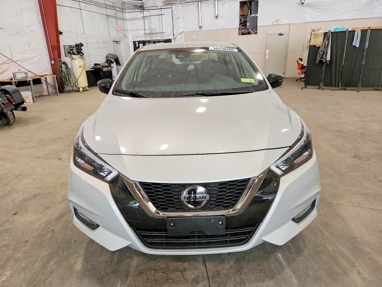 2021 Nissan Versa Sr - Фото 5