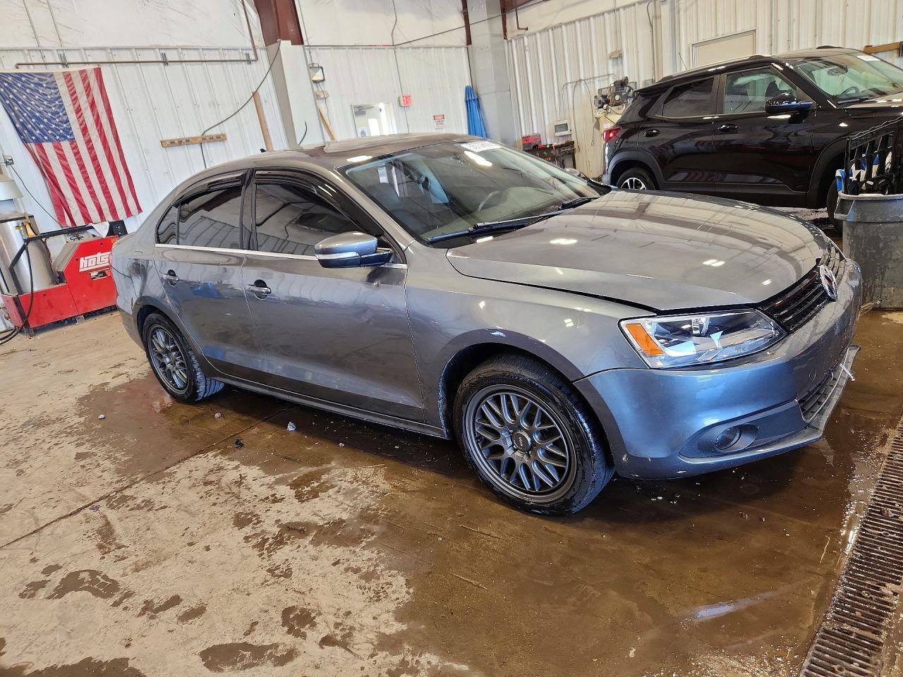 2014 Volkswagen Jetta Tdi - Image 4