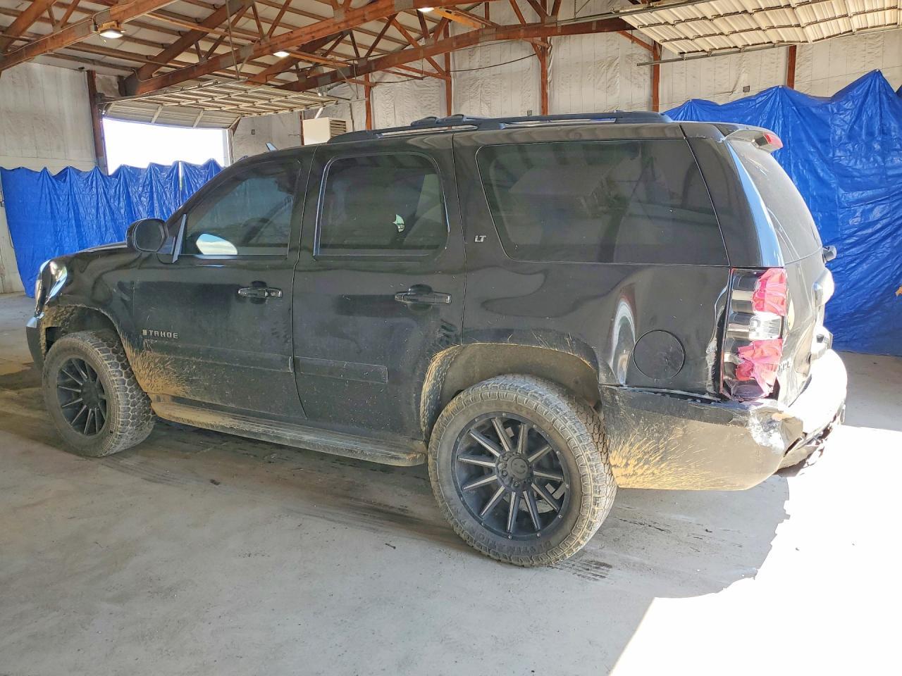 2008 Chevrolet Tahoe C1500 - Фото 2