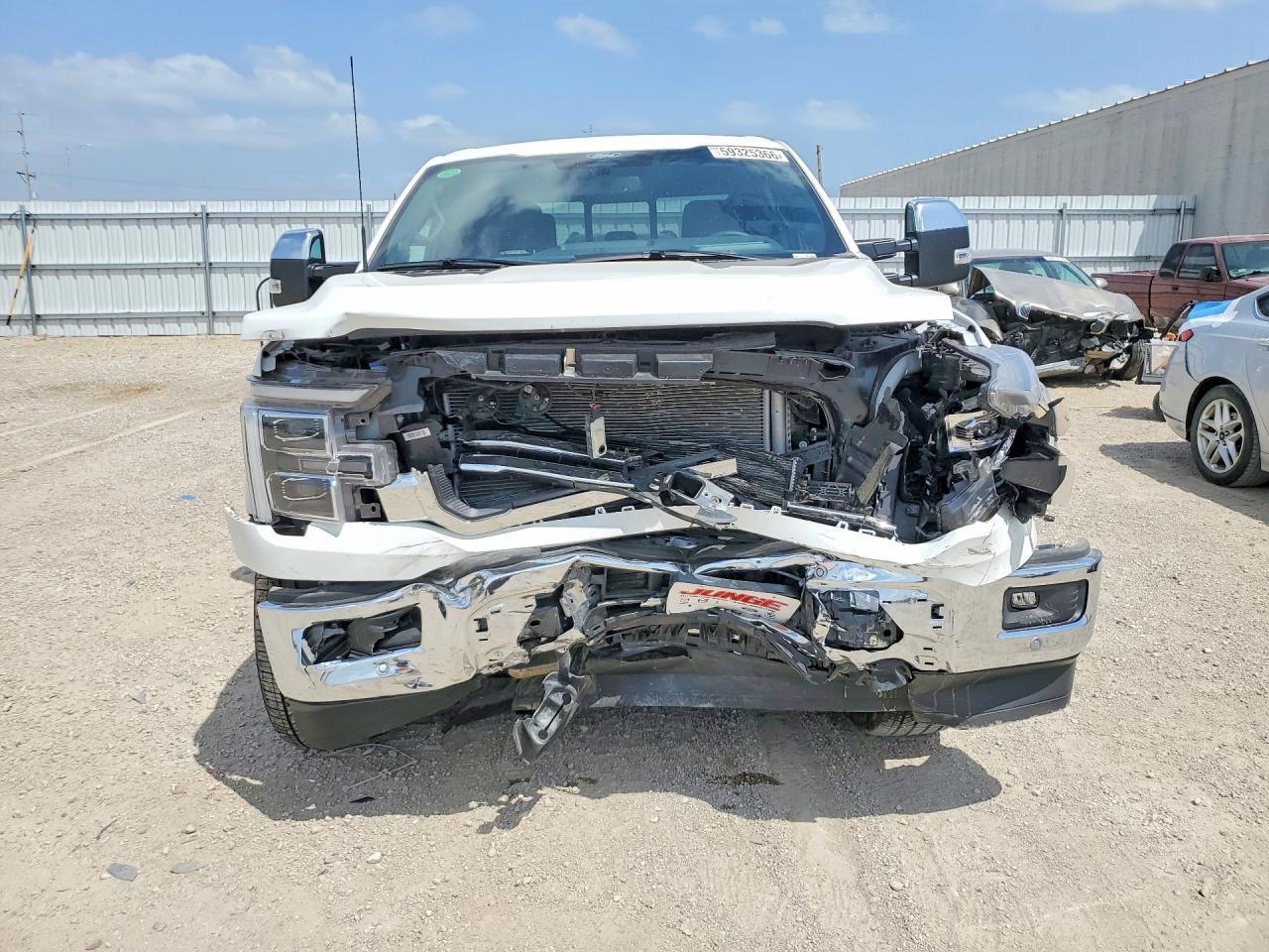 2025 Ford F150 Lariat - Фото 5