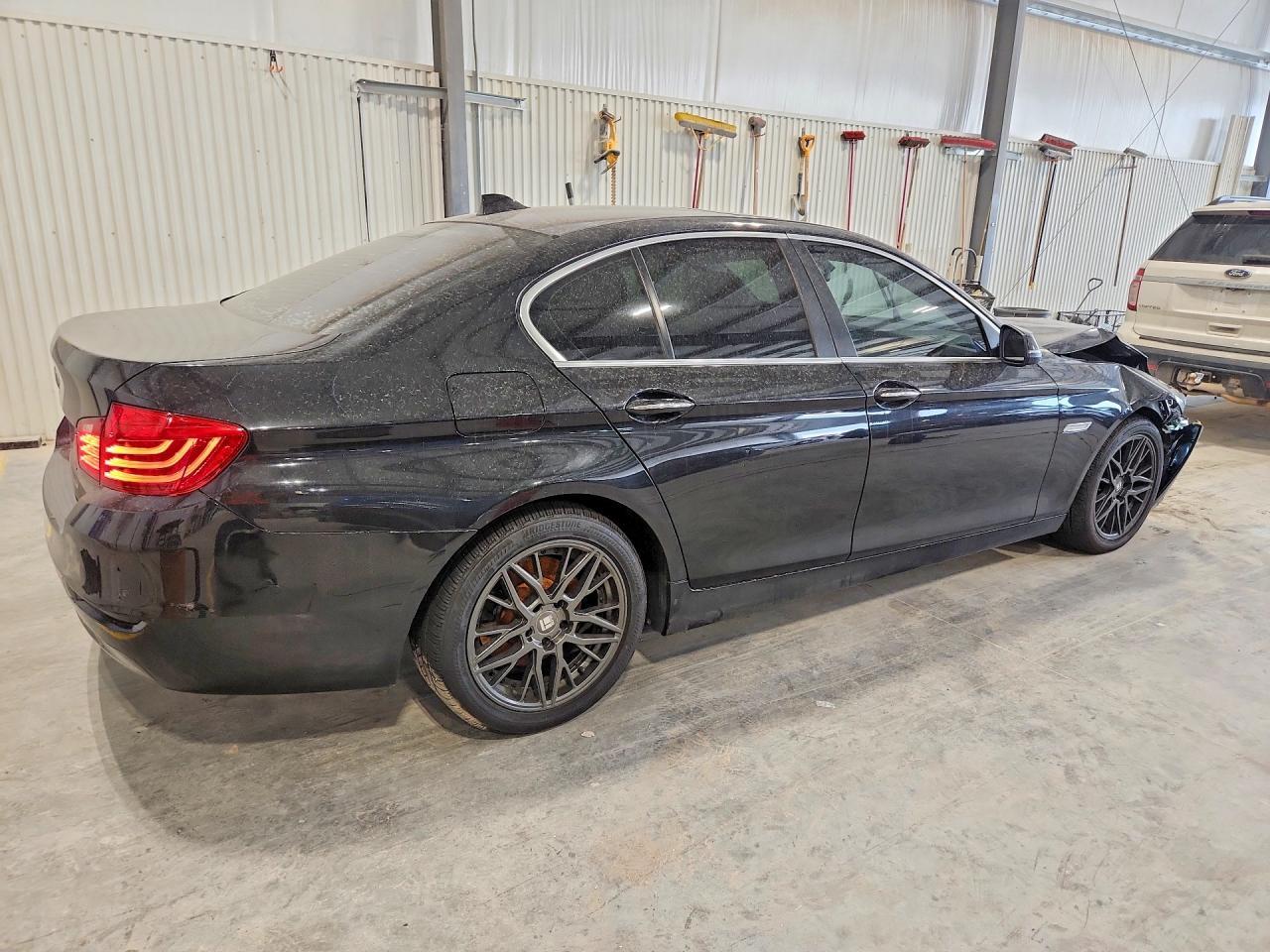 2014 BMW 528 Xi - Image 3