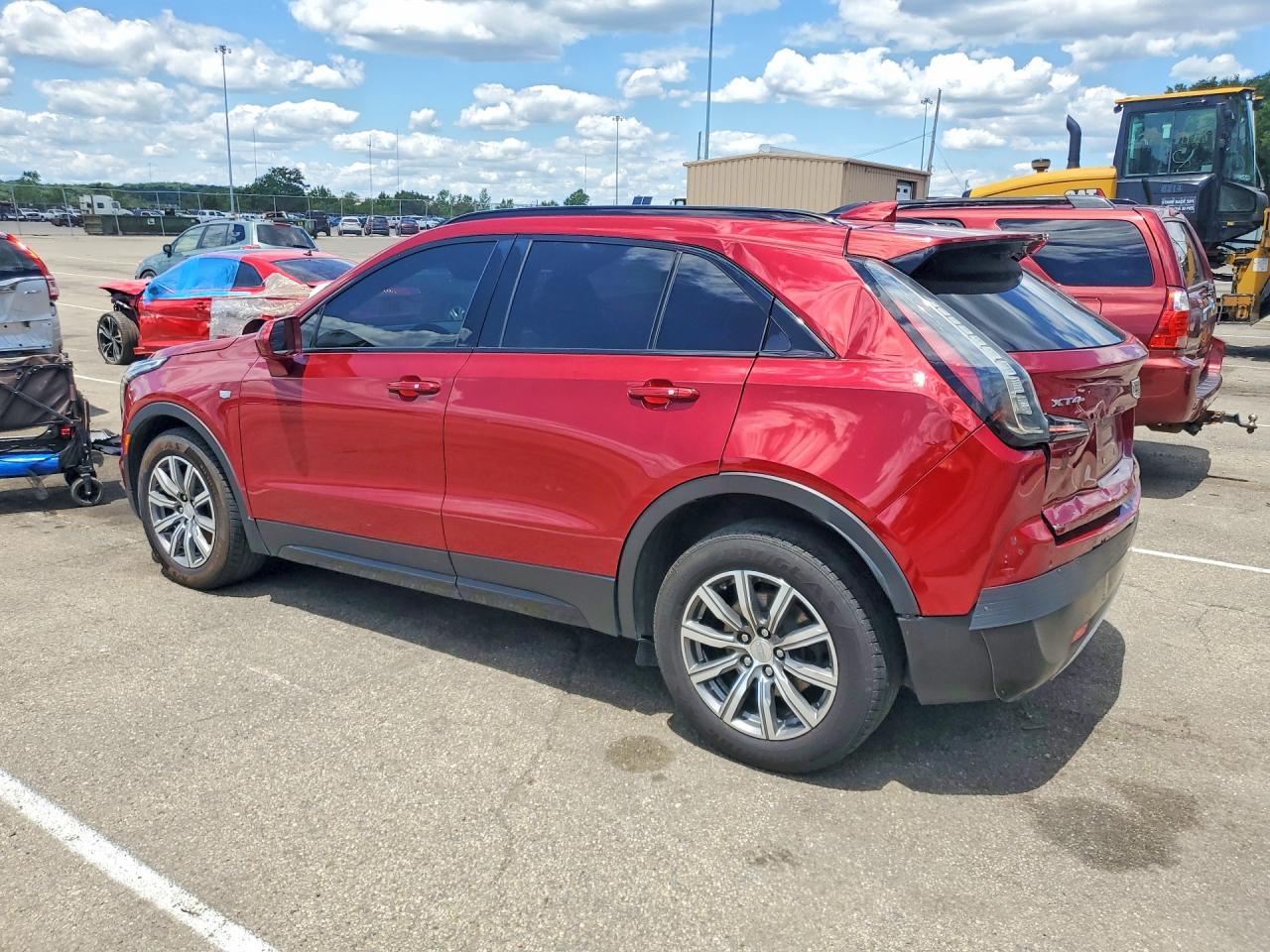 2020 Cadillac Xt4 Sport - Image 2