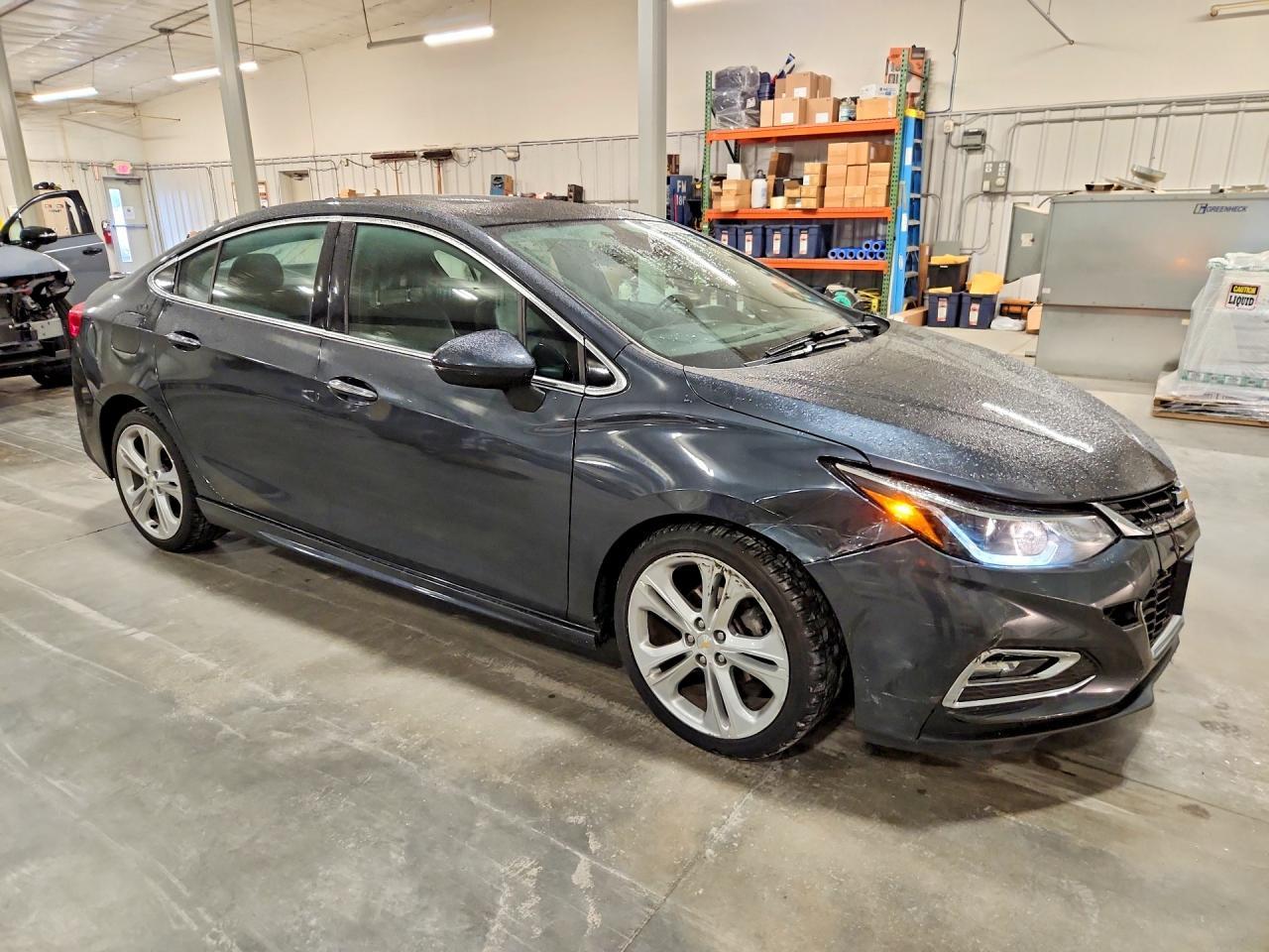 2017 Chevrolet Cruze Premier - Image 4