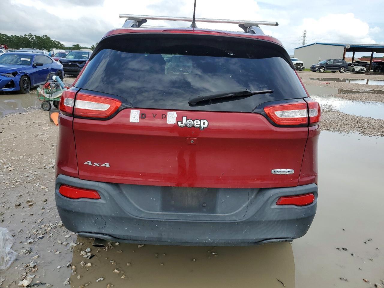 2015 Jeep Cherokee Latitude - Image 6