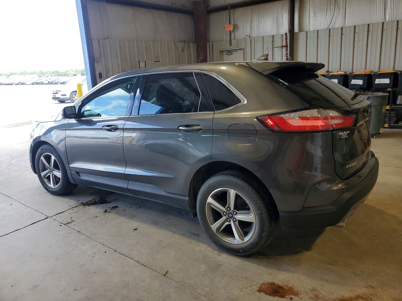 2019 Ford Edge - Фото 2