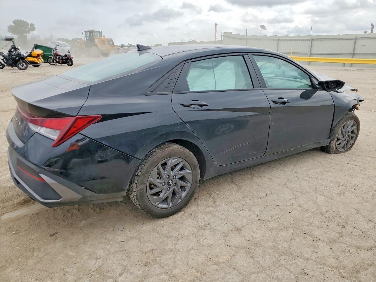 2024 Hyundai Elantra Sel - Фото 3