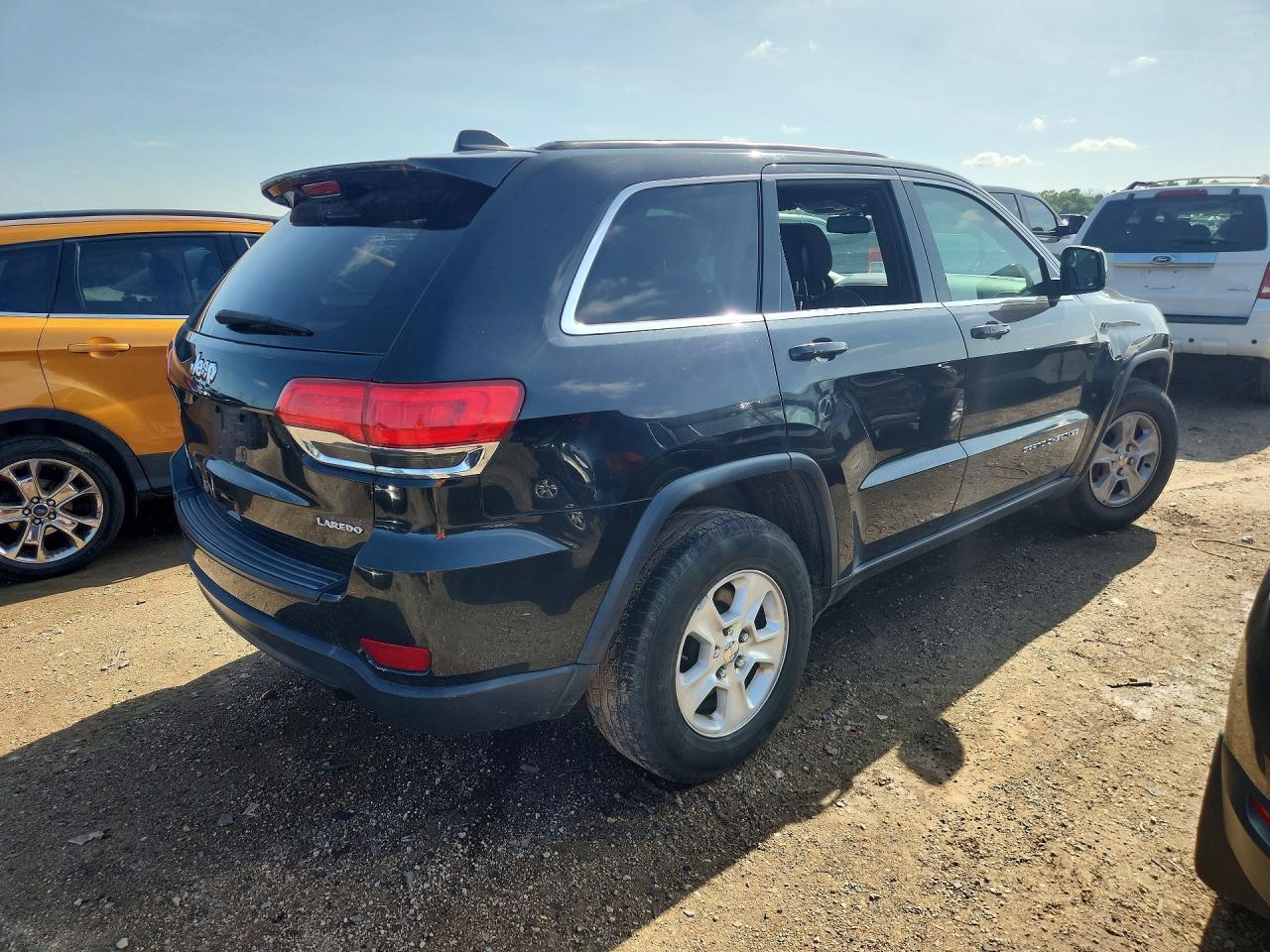 2015 Jeep Grand Cherokee Laredo - Image 3