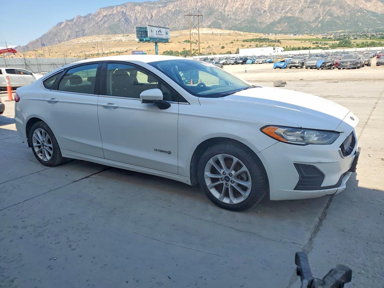 2019 Ford Fusion Se - Image 4