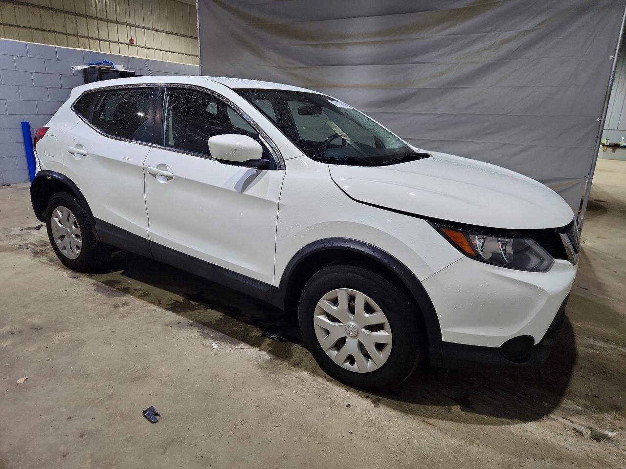 2019 Nissan Rogue Sport S - Фото 4
