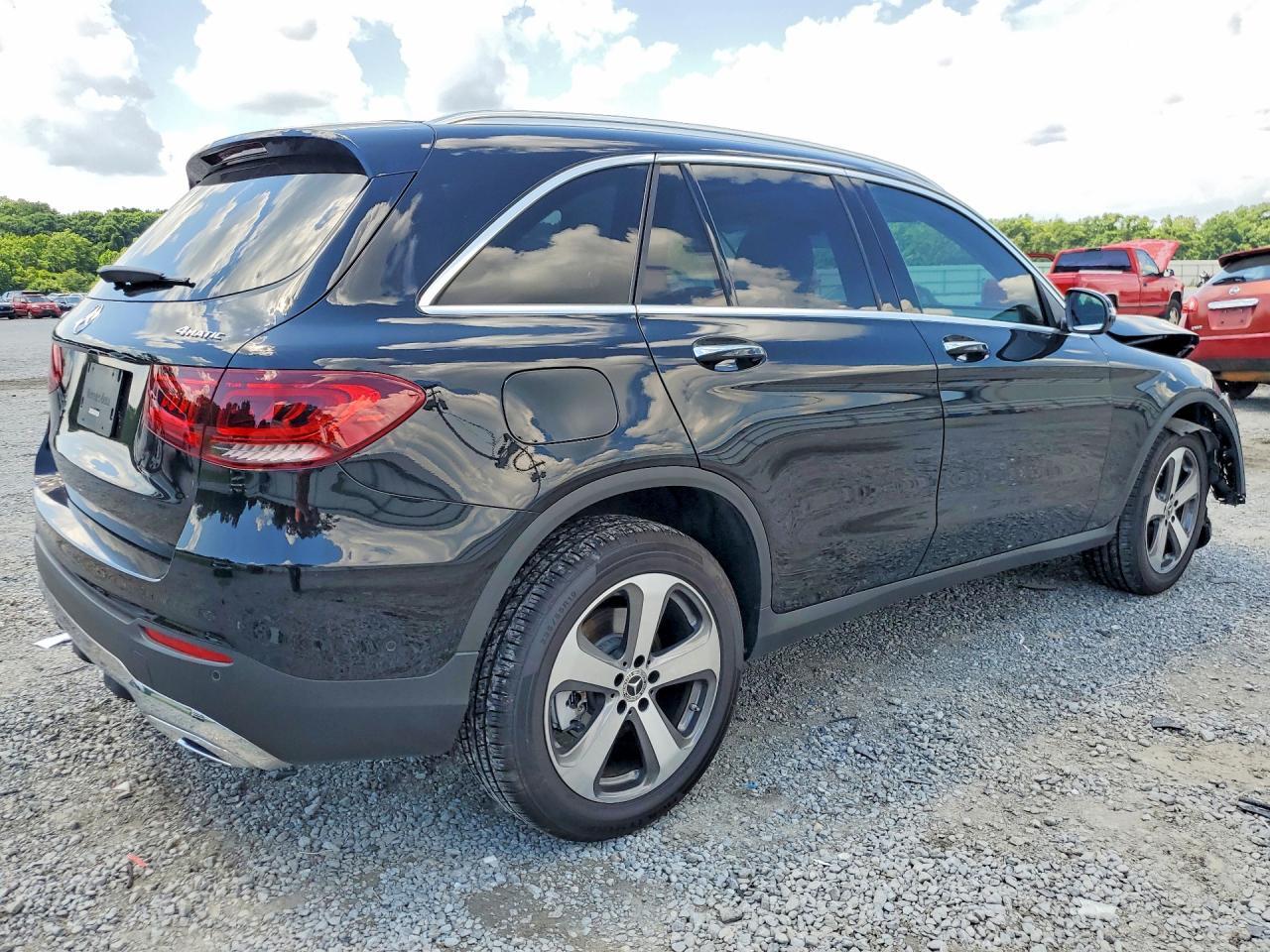 2022 Mercedes-Benz Glc 300 4Matic - Фото 3