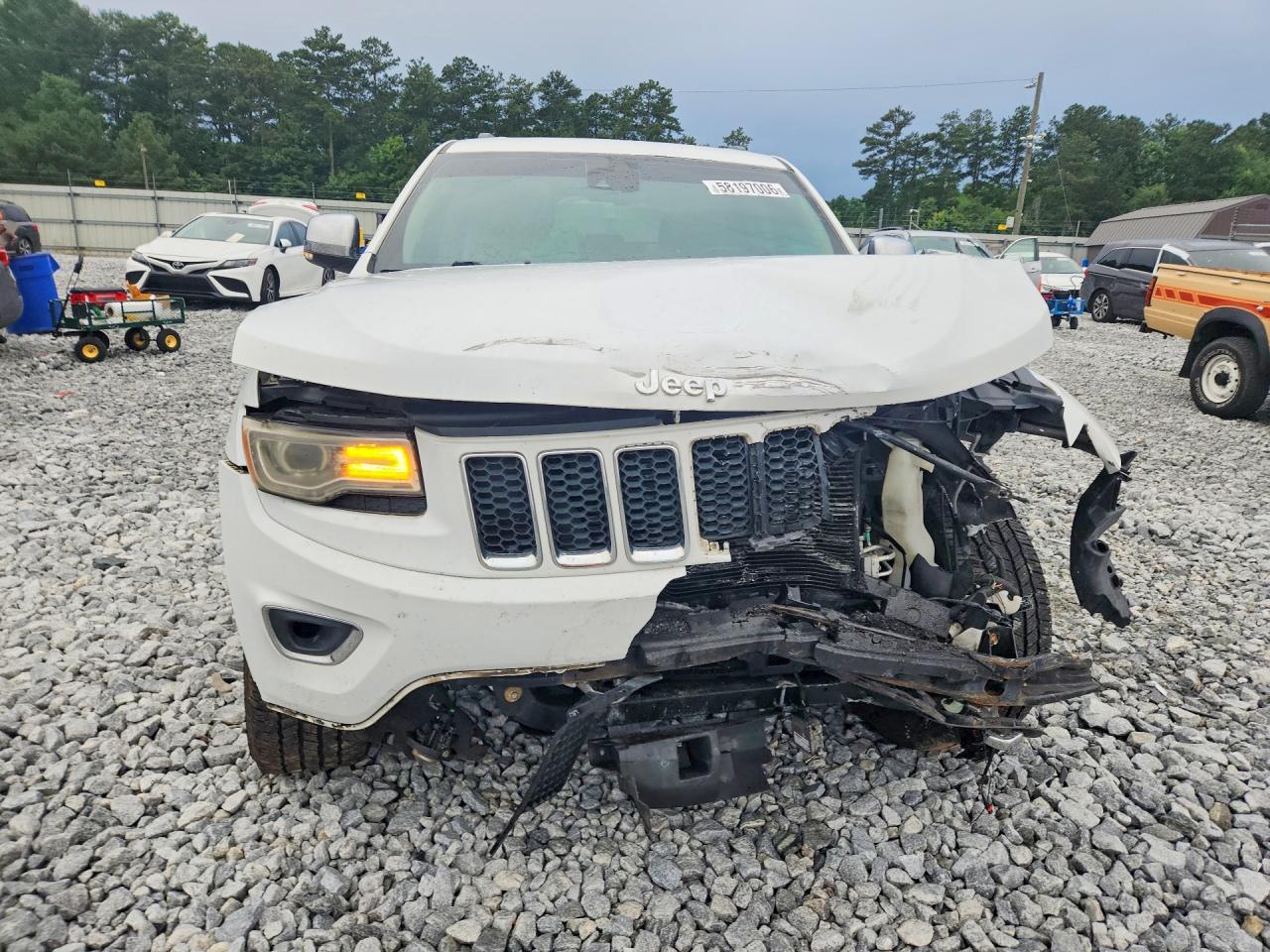 2014 Jeep Grand Cherokee Overland - Image 5