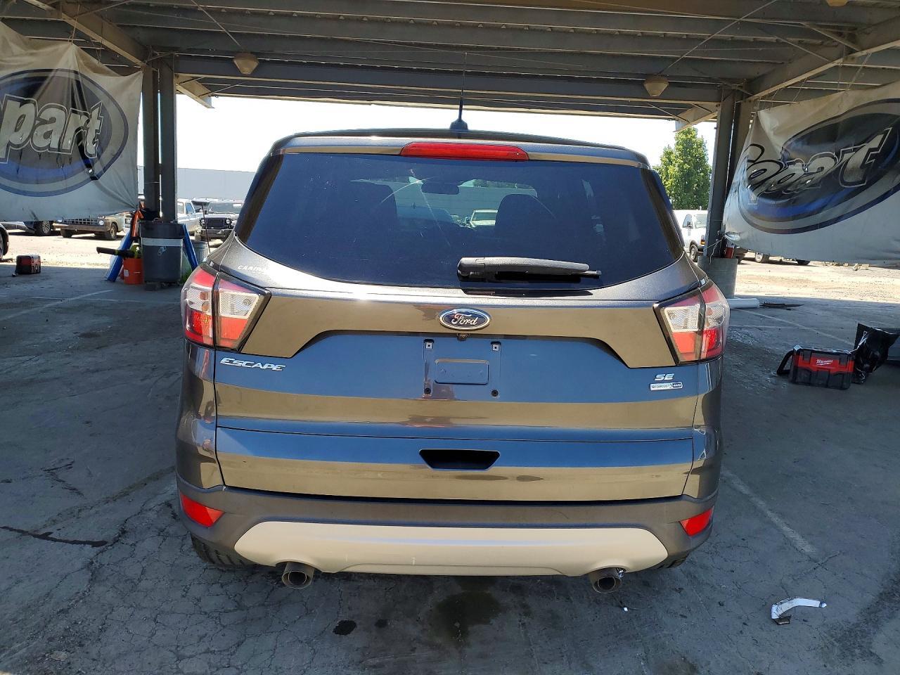 2017 Ford Escape Se - Фото 6