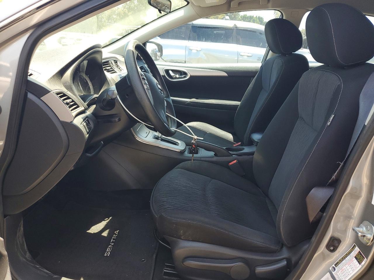 2014 Nissan Sentra - Image 7