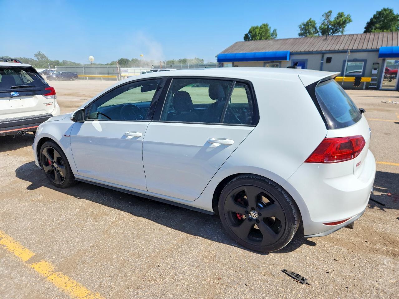 2015 Volkswagen Gti - Image 2