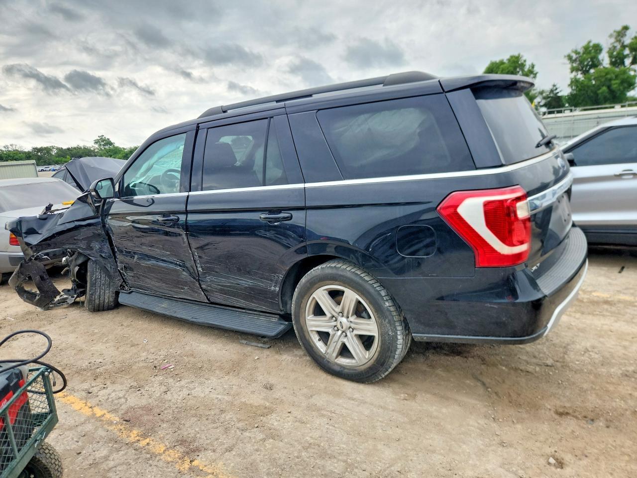 2018 Ford Expedition Xlt - Image 2
