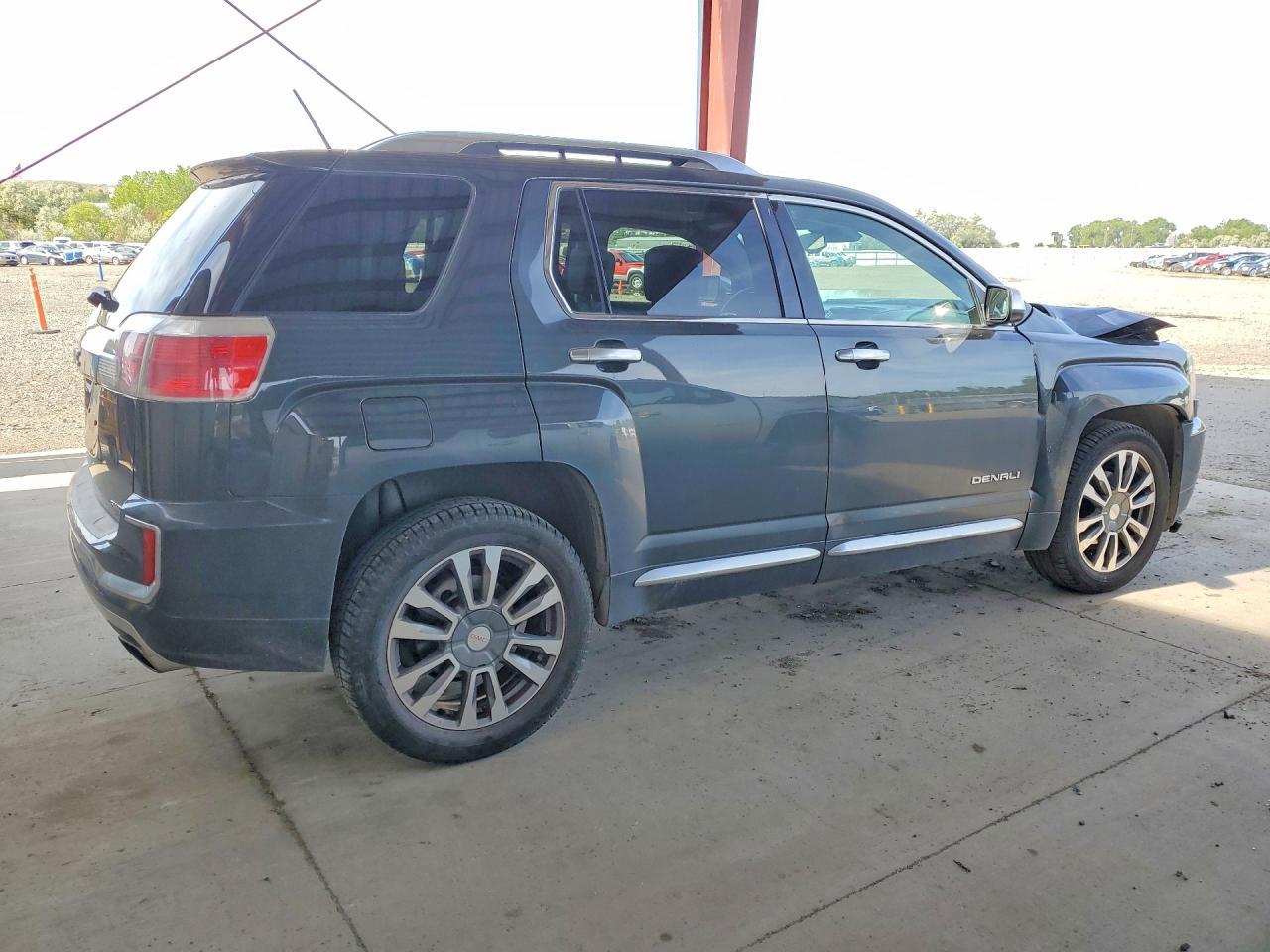 2017 GMC Terrain Denali - Фото 3