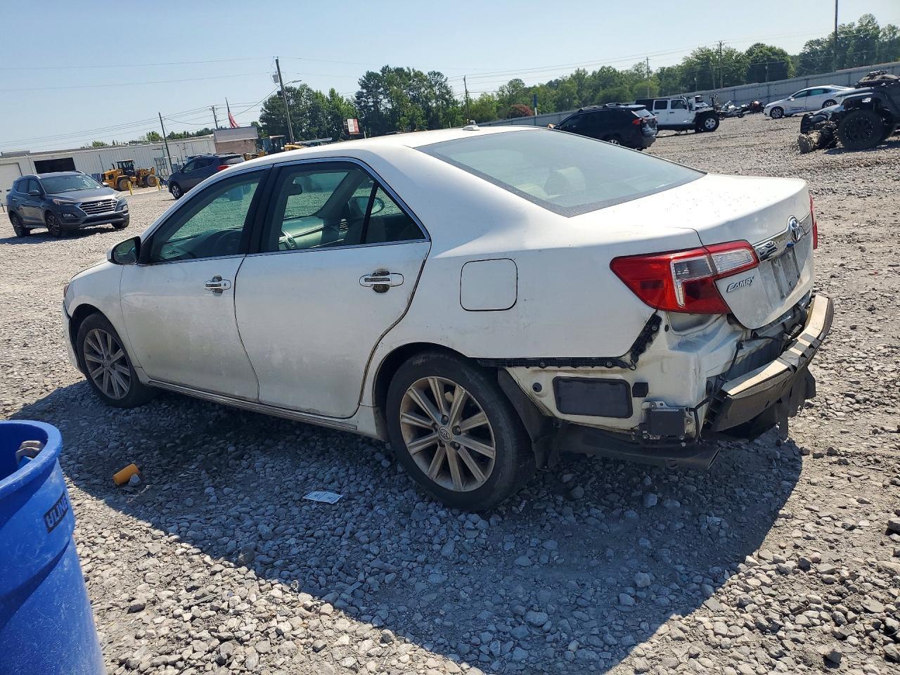 2014 Toyota Camry Xle V6 - Фото 2