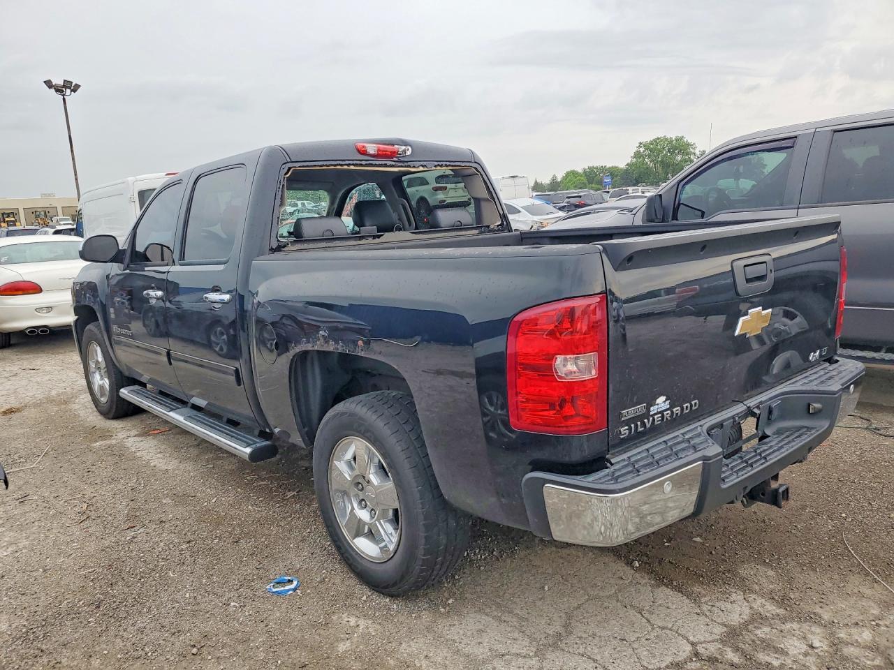 2011 Chevrolet Silverado K1500 Lt - Фото 2