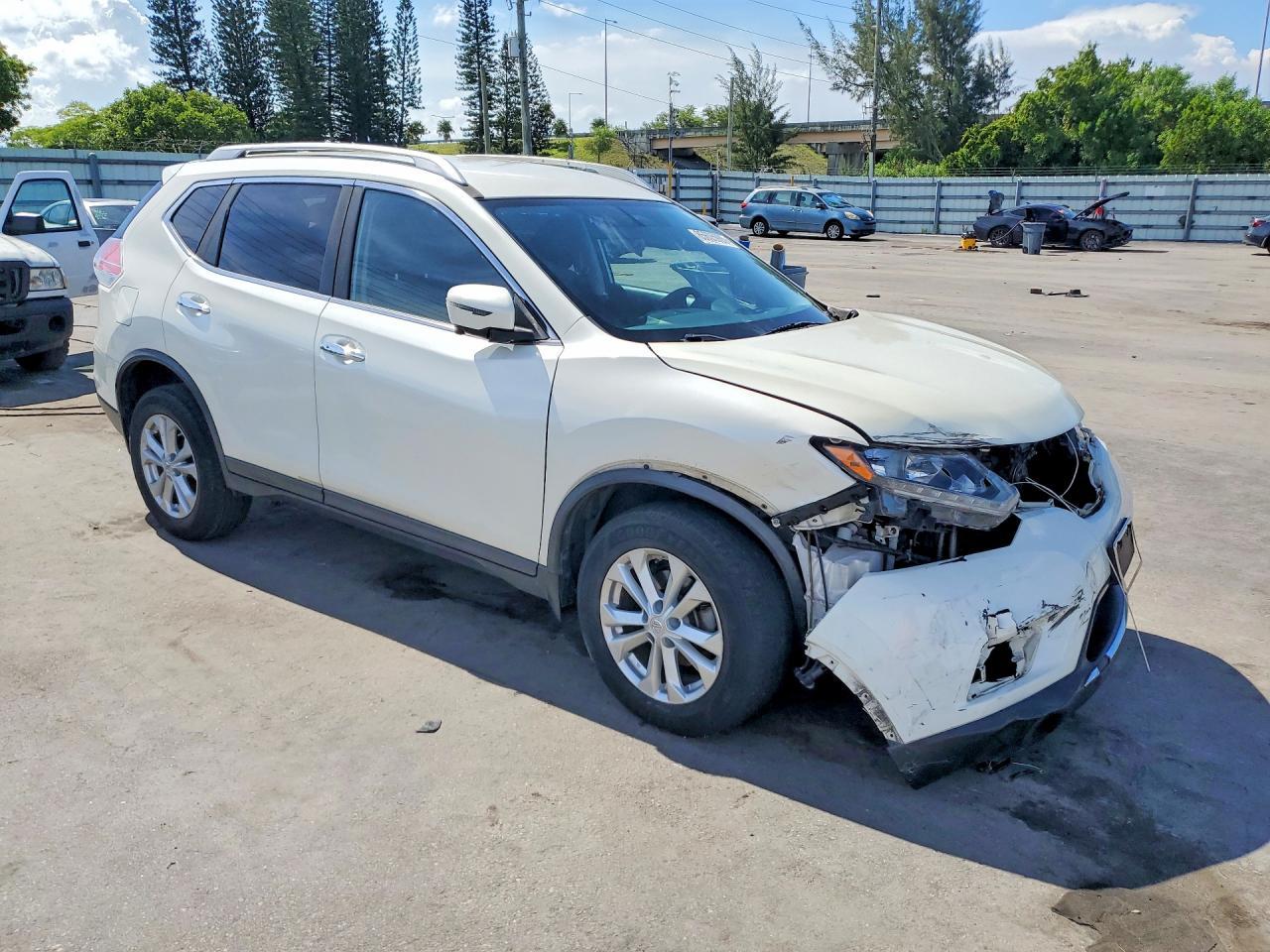 2016 Nissan Rogue - Фото 4