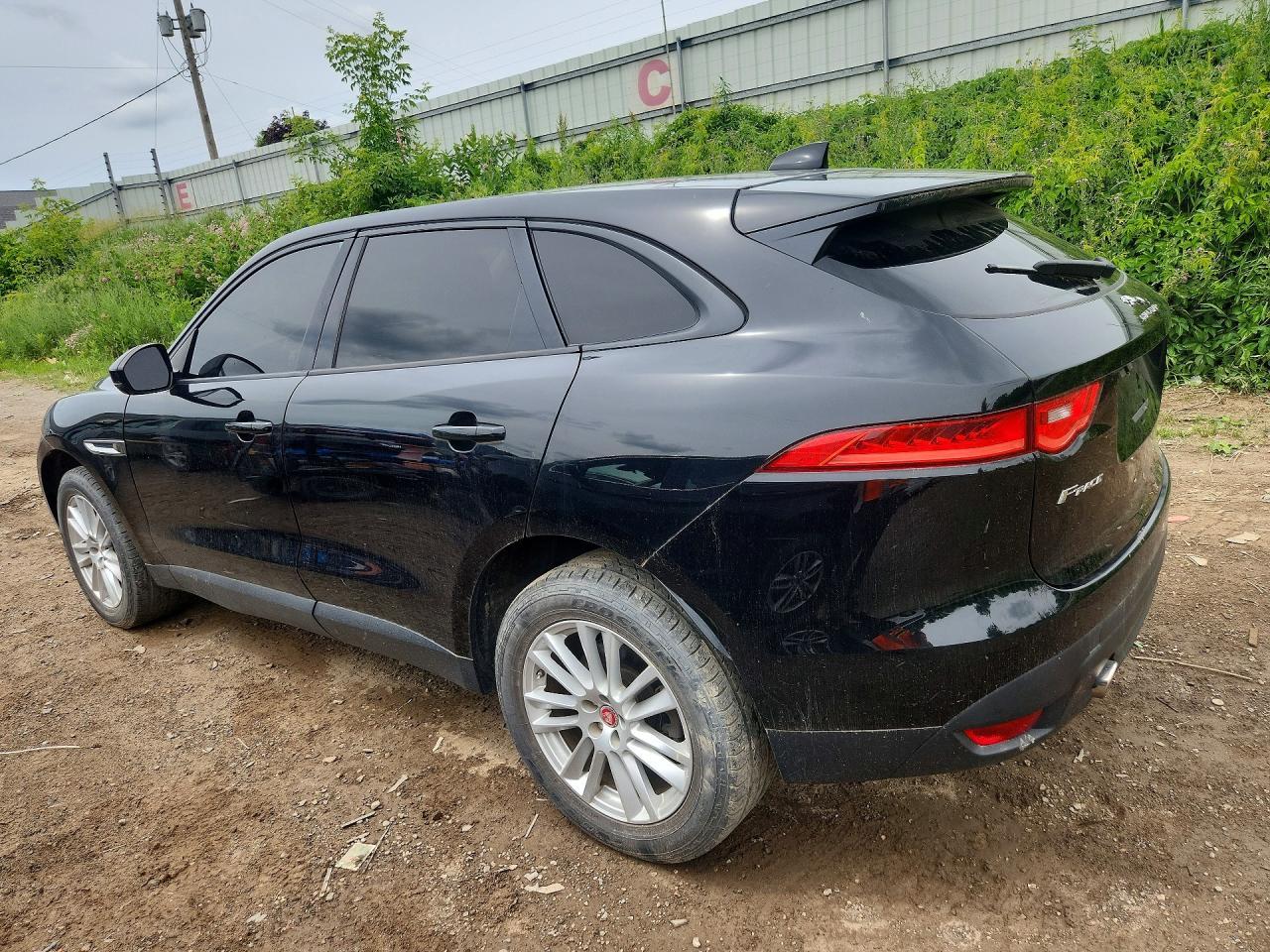 2017 Jaguar F-Pace - Фото 2
