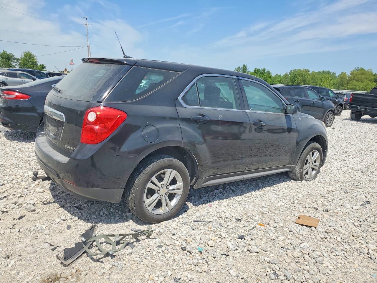 2011 Chevrolet Equinox Ls - Image 3