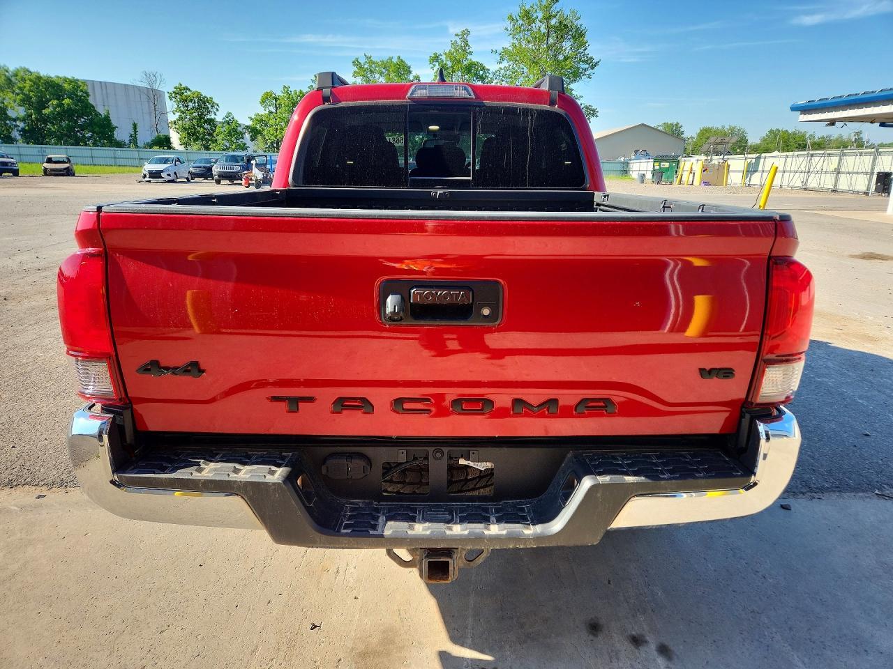 2023 Toyota Tacoma Sr5 V6 - Image 6