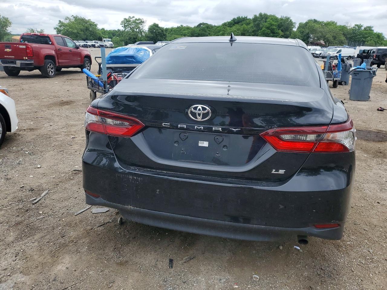 2023 Toyota Camry Le - Image 6