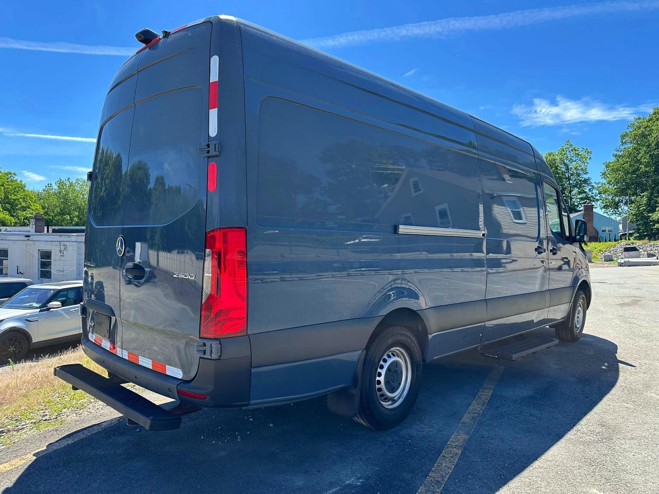 2019 Mercedes-Benz Sprinter 2500 - Фото 3