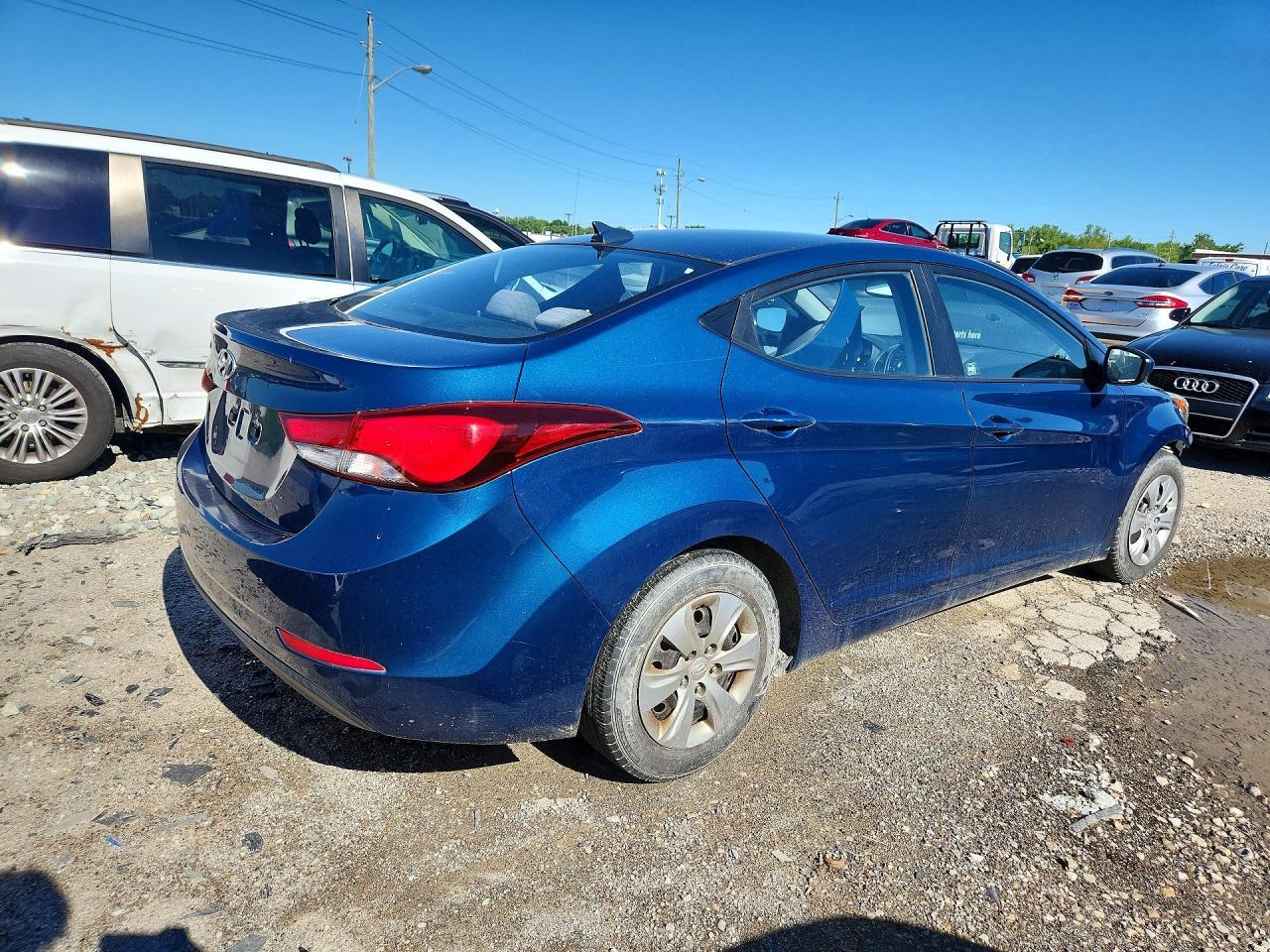 2016 Hyundai Elantra Se - Фото 3
