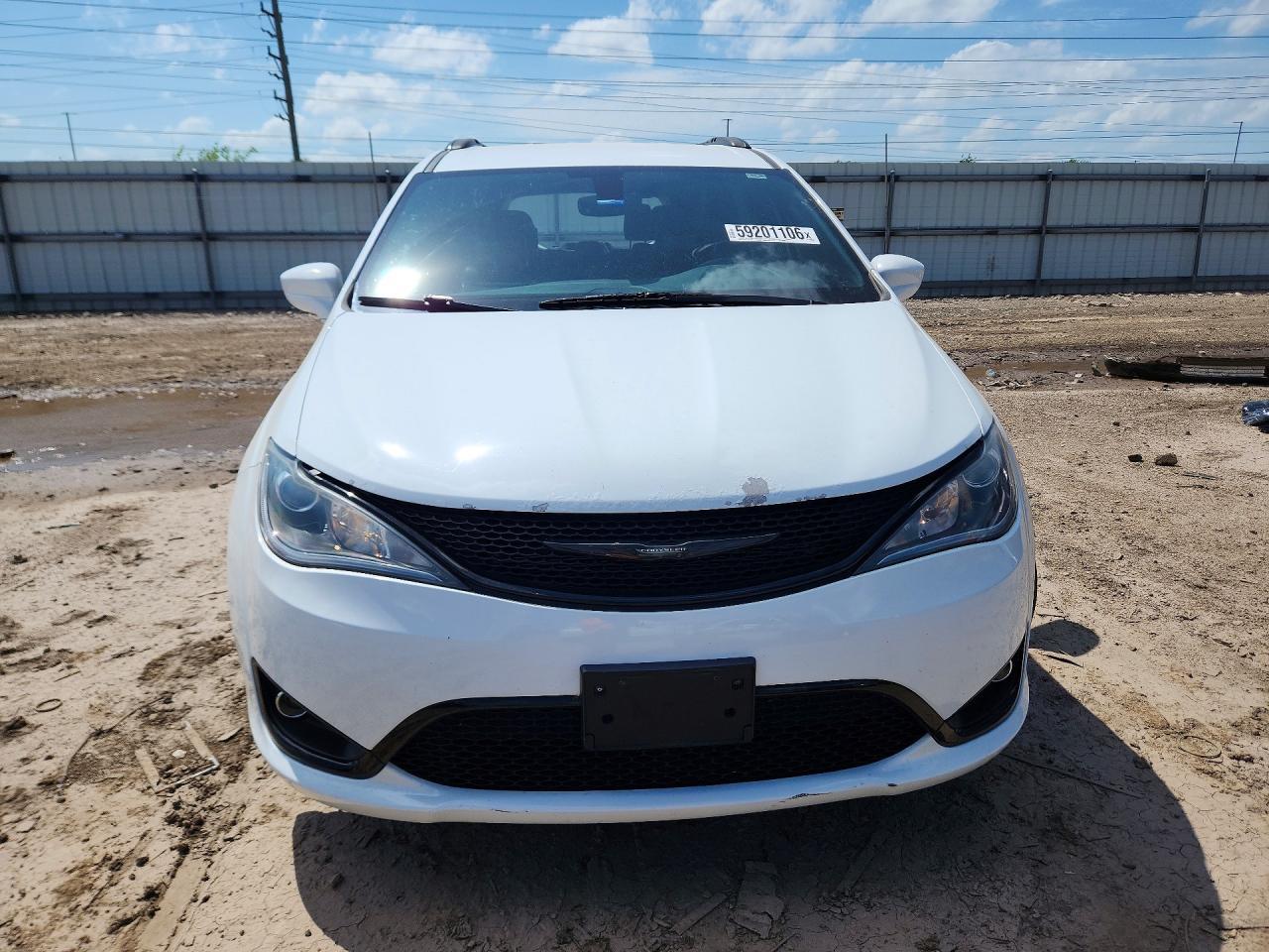 2019 Chrysler Pacifica Touring L Plus - Фото 5