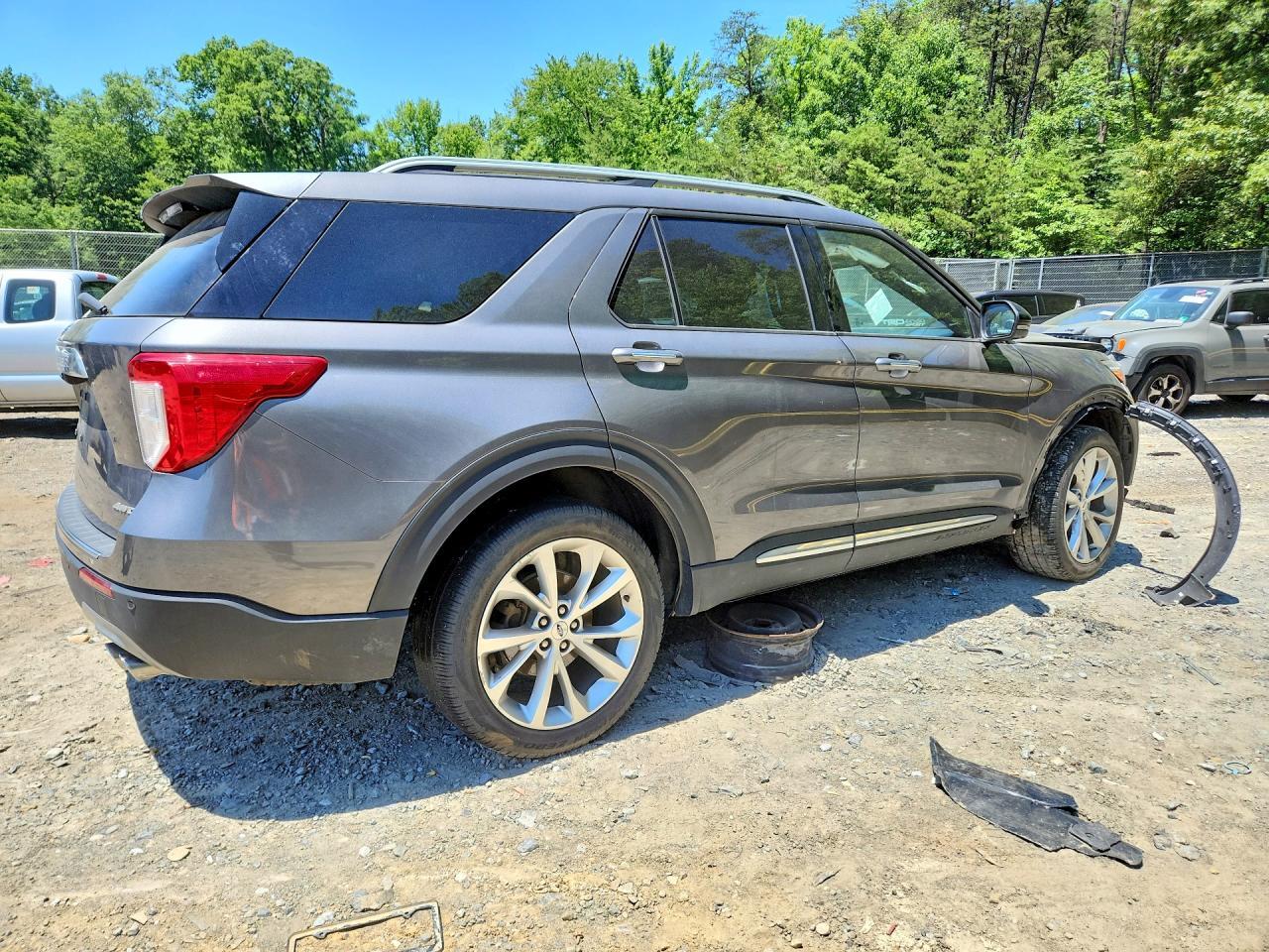 2023 Ford Explorer Platinum - Фото 3